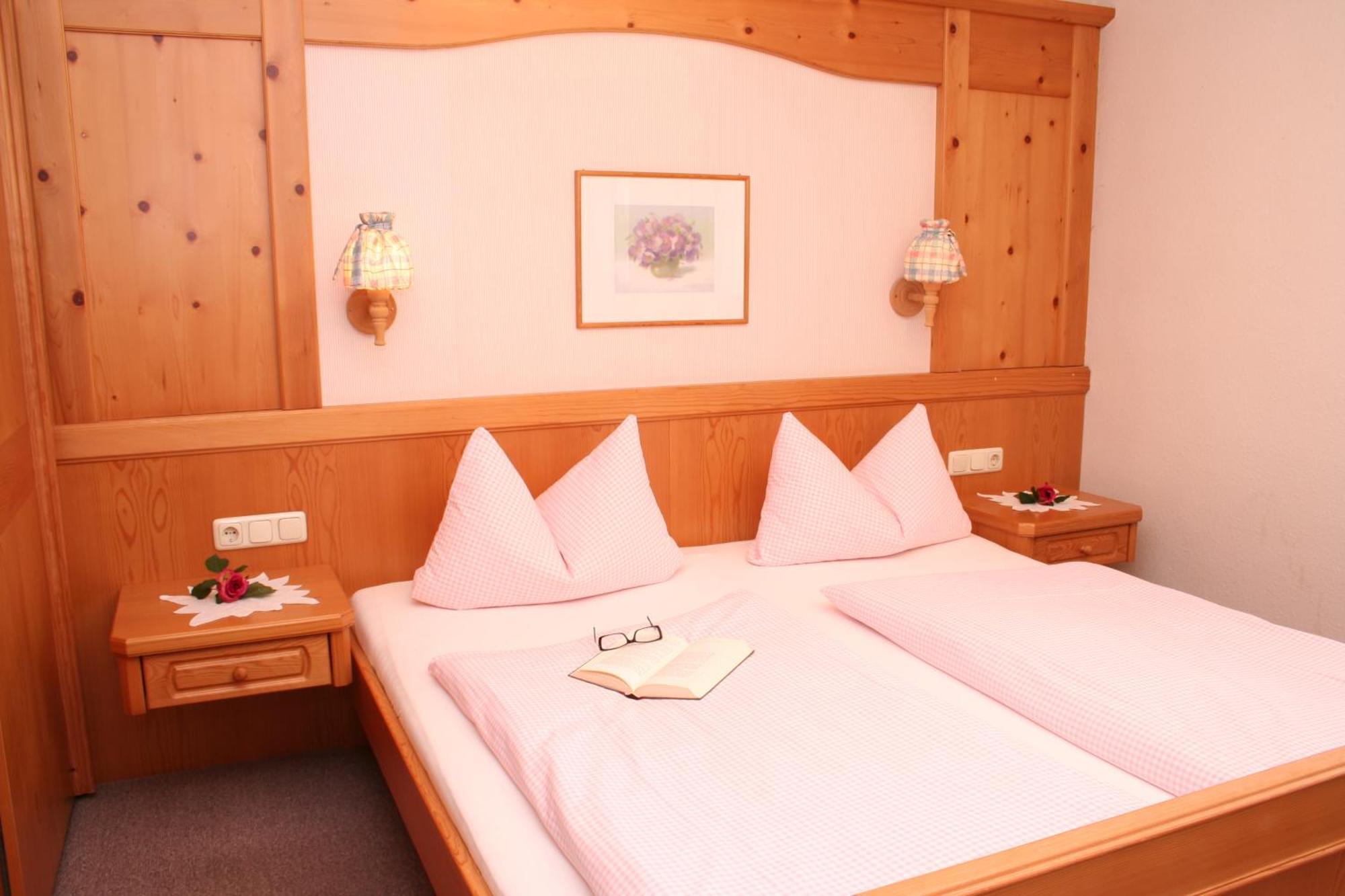 Haus Susanne - Top-Ferienwohnungen - Sommer-Bergbahn Inklusive Obermaiselstein Eksteriør billede
