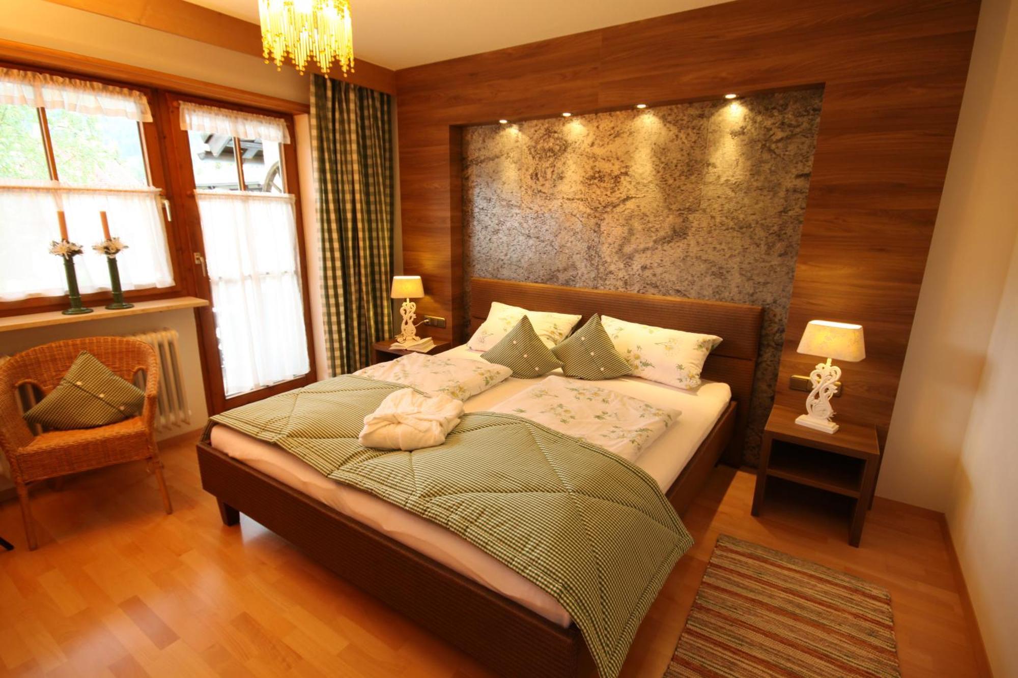 Haus Susanne - Top-Ferienwohnungen - Sommer-Bergbahn Inklusive Obermaiselstein Eksteriør billede