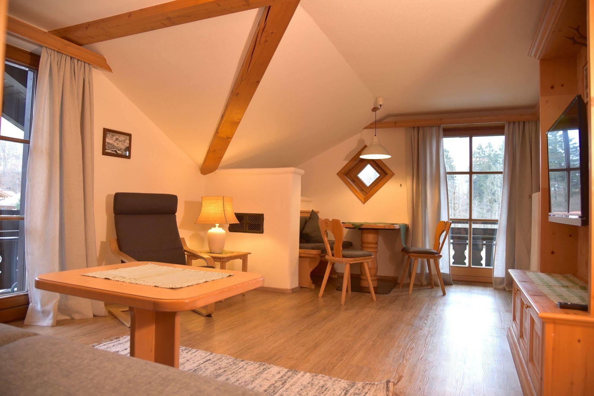 Haus Susanne - Top-Ferienwohnungen - Sommer-Bergbahn Inklusive Obermaiselstein Eksteriør billede