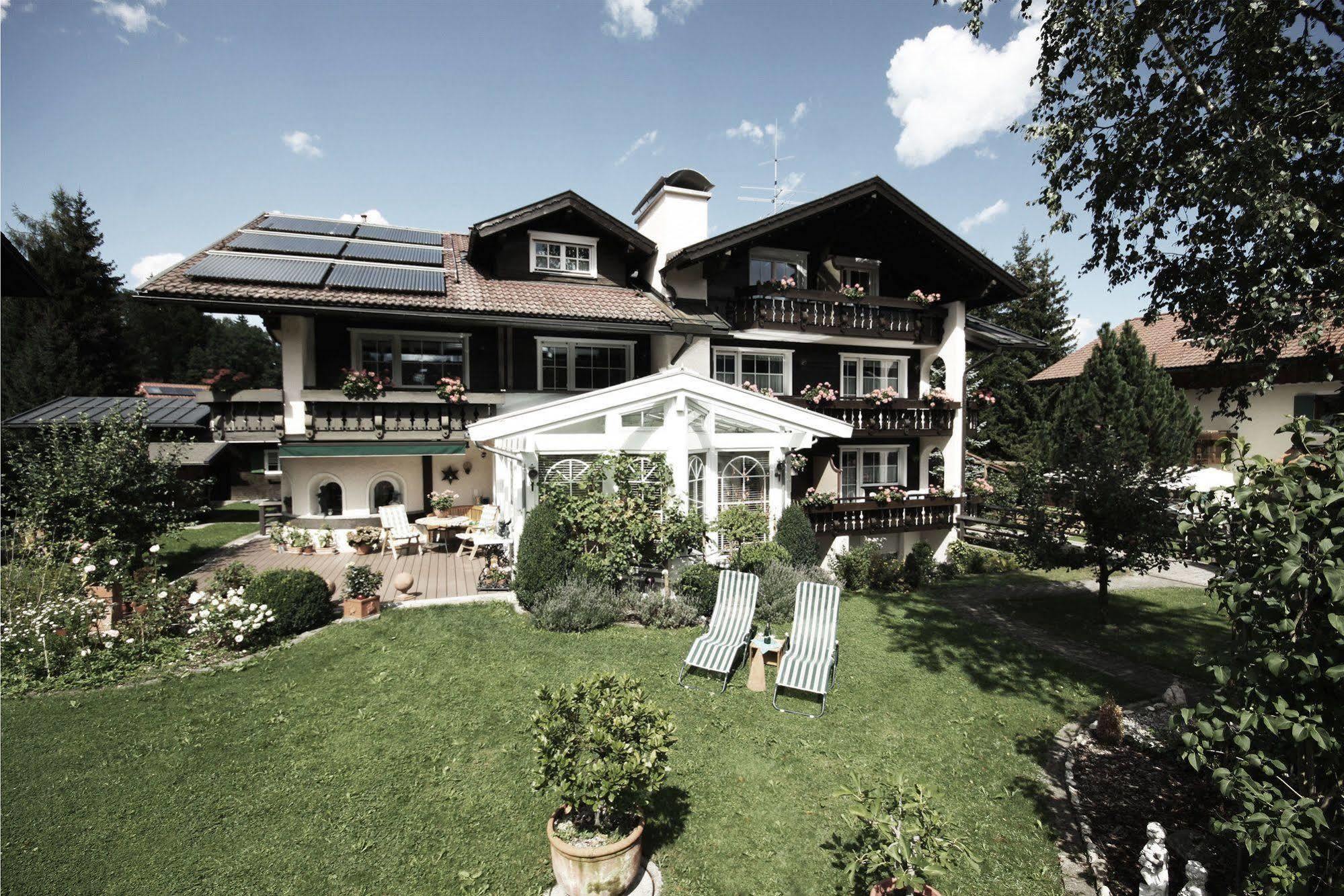 Haus Susanne - Top-Ferienwohnungen - Sommer-Bergbahn Inklusive Obermaiselstein Eksteriør billede